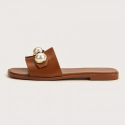 Slippers Women 2025 New Flat Slippers Party Shoes Fashion Pearl Sandals Slippers Roman Women Flip-Flops Casual Beach Shoes Trend