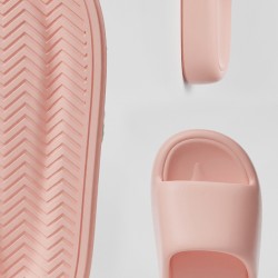 Fashion Solid Color Summer Unisex Home Shoes Soft Sandals For Men And Women Slippers Indoor Flip Flops